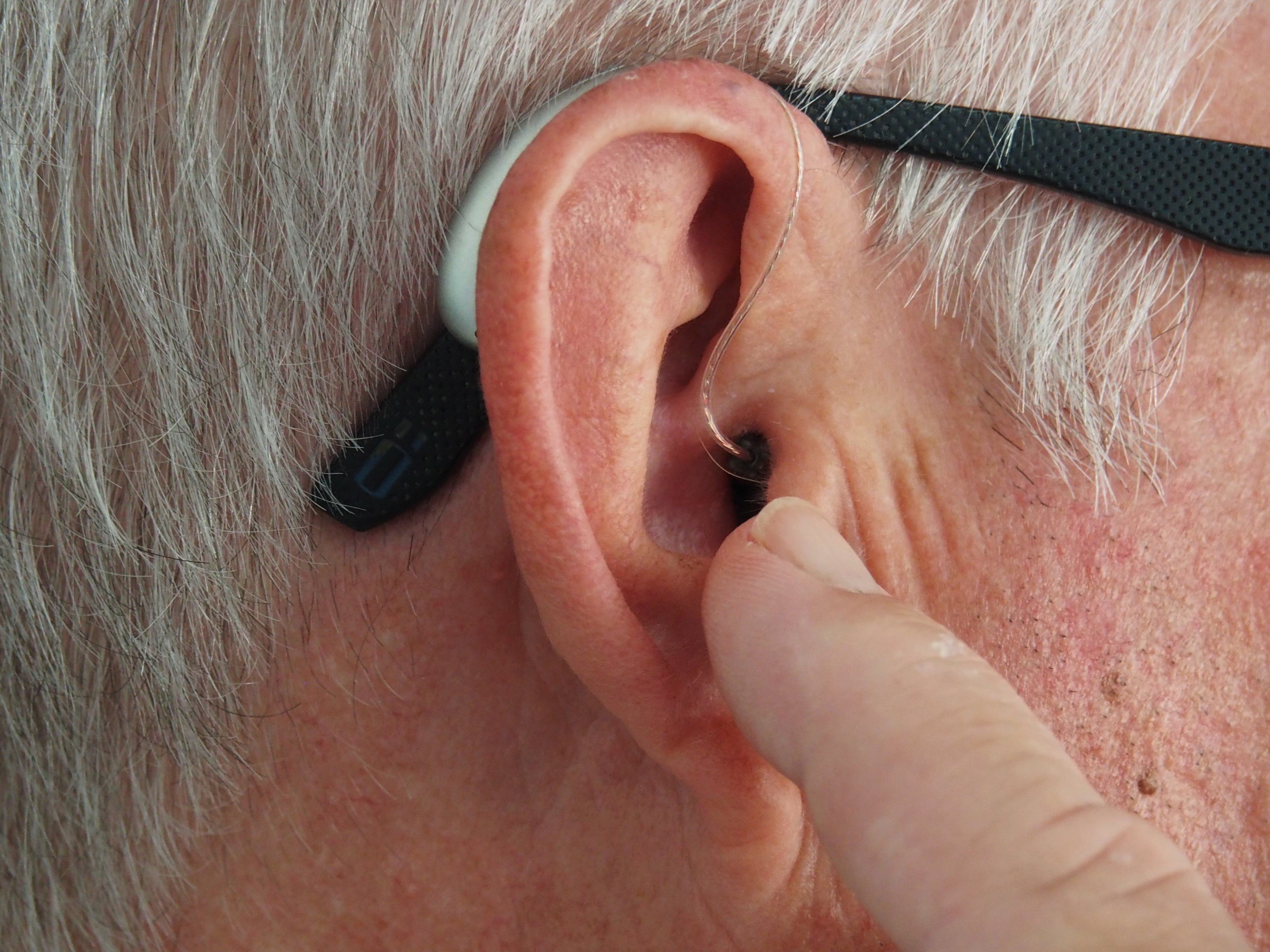 avantages d'un appareil auditif discret